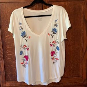 American Eagle AE Favorite Tee Size Large
